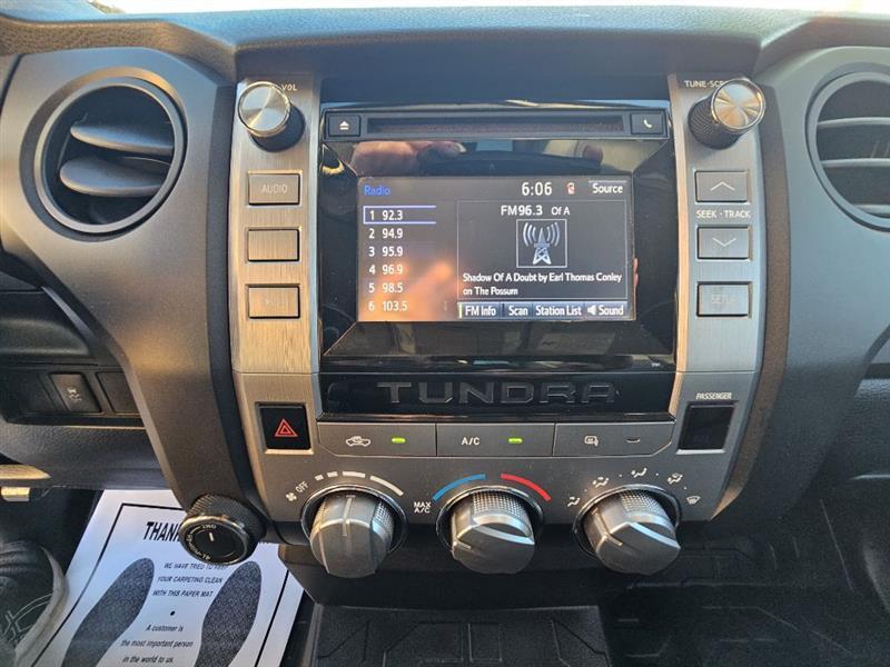 Toyota Tundra SR5 4.6L V8 Double Cab 4WD 2014