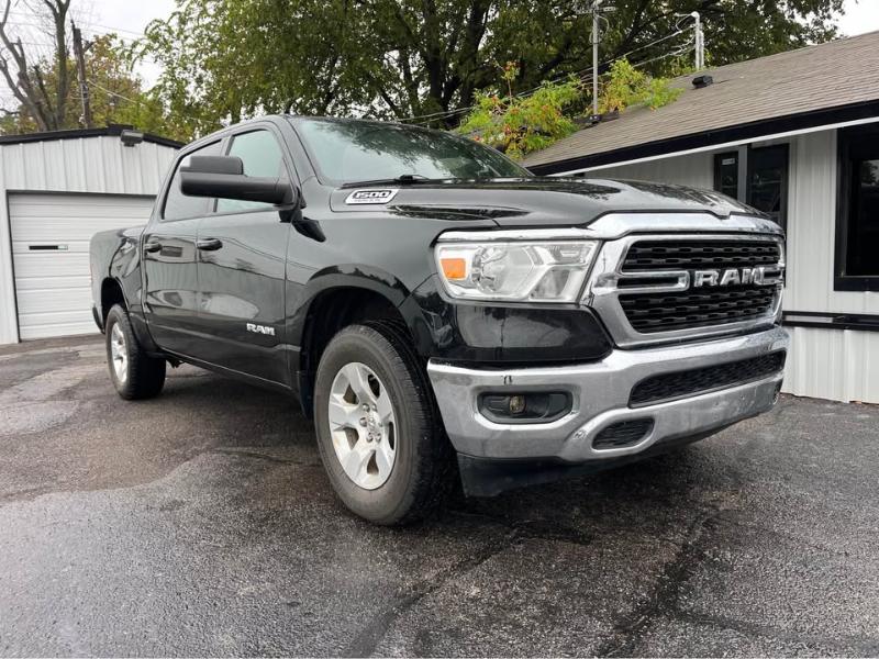 RAM 1500 Big Horn Crew Cab SWB 4WD 2022