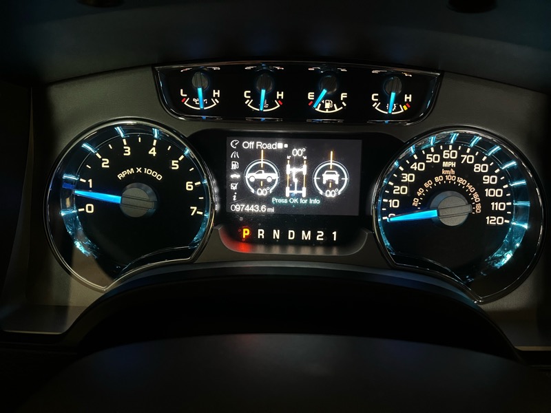 Ford F-150 Platinum SuperCrew 5.5-ft. Bed 4WD 2013