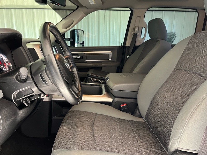 RAM 1500 4WD Crew Cab 140.5" Big Horn 2018