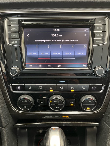 Volkswagen Passat SE 6A 2016