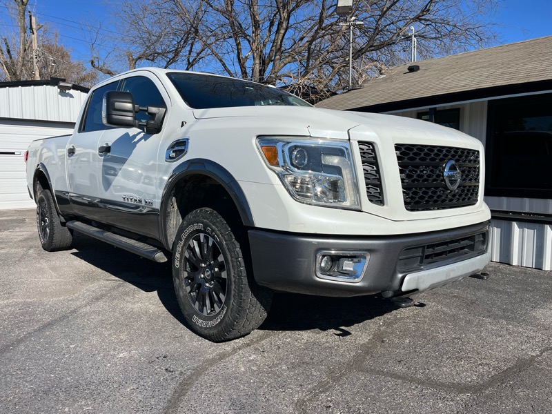 Nissan Titan XD PRO-4X 4WD Diesel 2016