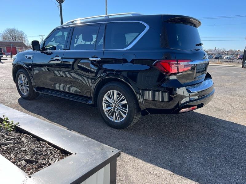 Infiniti QX80 LUXE 2019