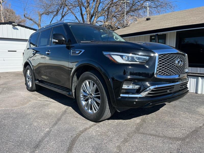 Infiniti QX80 LUXE 2019