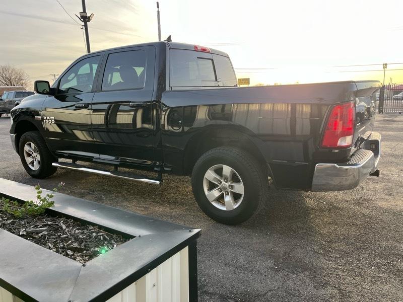 RAM 1500 Classic Tradesman Crew Cab SWB 4WD 2019