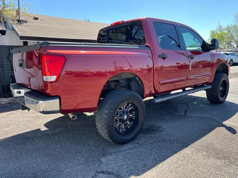 Nissan Titan SV Crew Cab 4WD SWB 2014