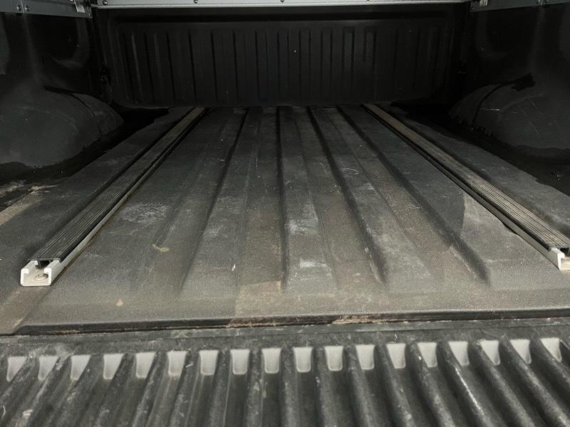 Nissan Titan SV Crew Cab 4WD SWB 2014