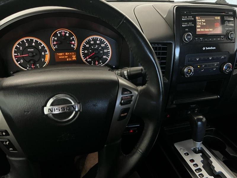 Nissan Titan SV Crew Cab 4WD SWB 2014