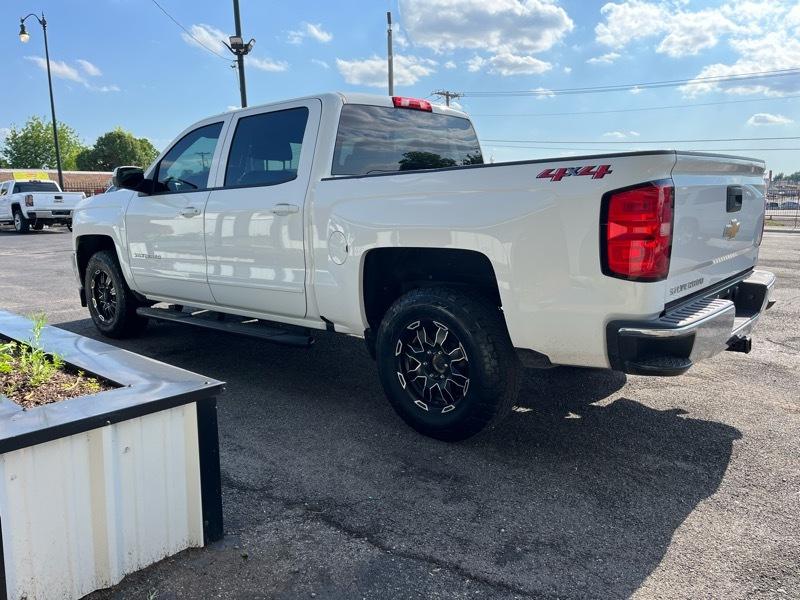Chevrolet Silverado 1500 LT Crew Cab 4WD SWB 2018