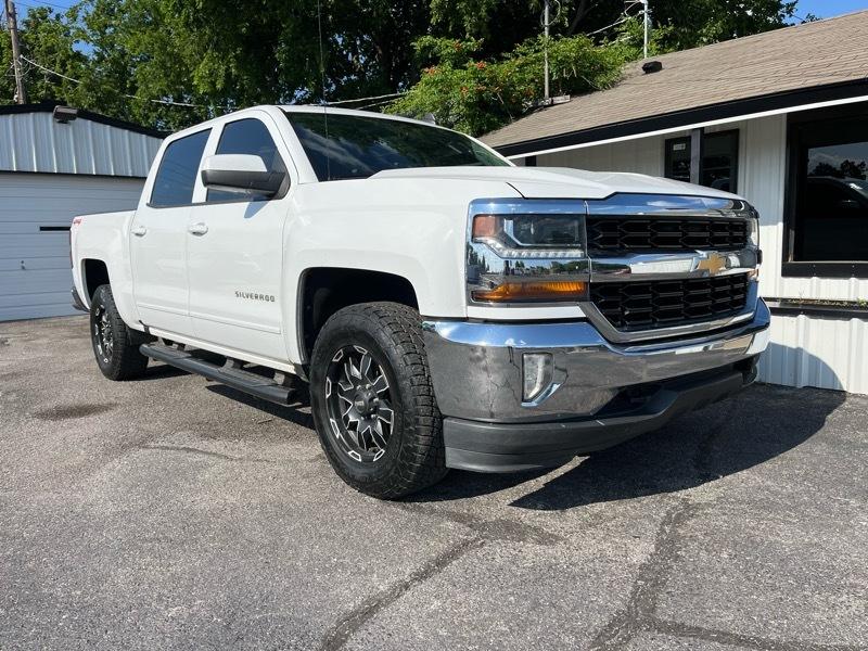 Chevrolet Silverado 1500 LT Crew Cab 4WD SWB 2018