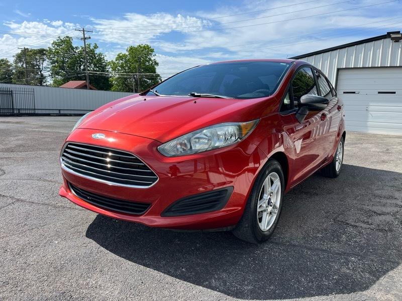 2019 Ford Fiesta SE Sedan's photo