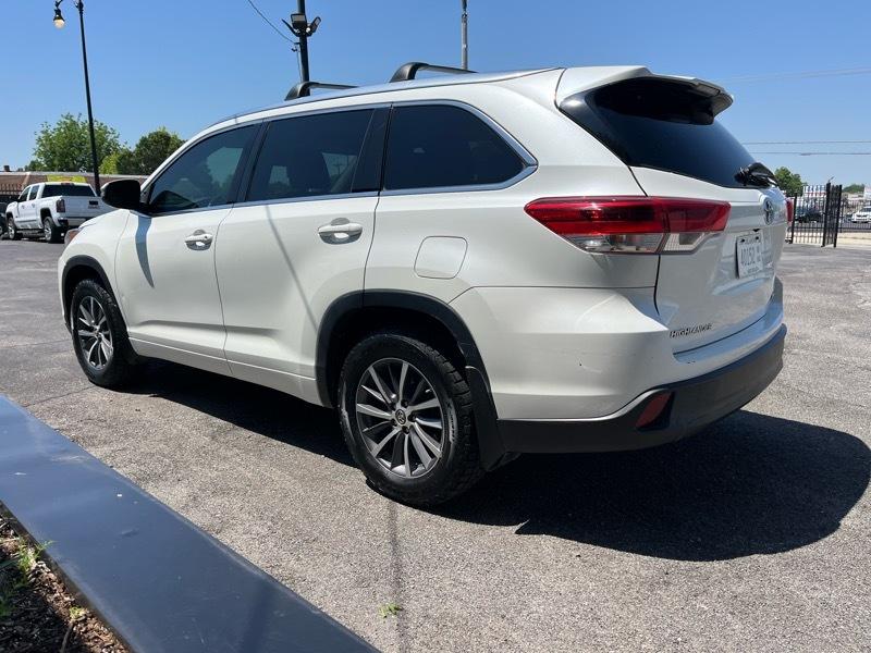 Toyota Highlander XLE AWD V6 2018