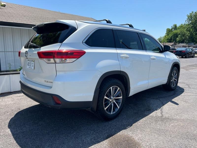 Toyota Highlander XLE AWD V6 2018
