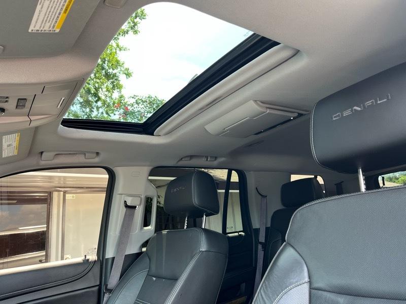 GMC Yukon Denali 2WD 2017