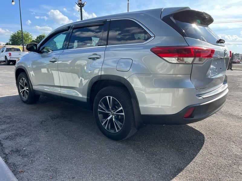 Toyota Highlander LE FWD I4 2019
