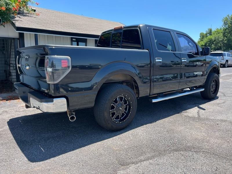 Ford F-150 2WD SuperCrew 145" XLT 2012