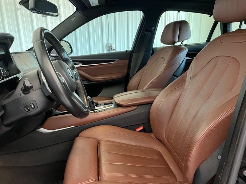 BMW X6 xDrive50i 2016
