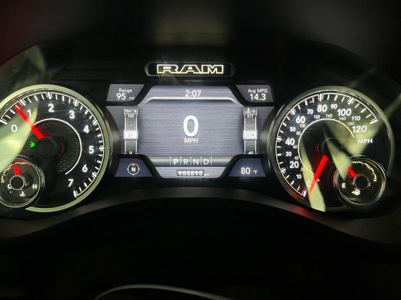 RAM 1500 Laramie Crew Cab SWB 4WD 2019