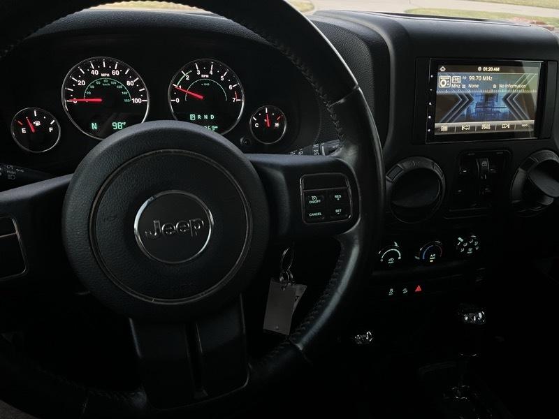 Jeep Wrangler Unlimited Sport 4WD 2015
