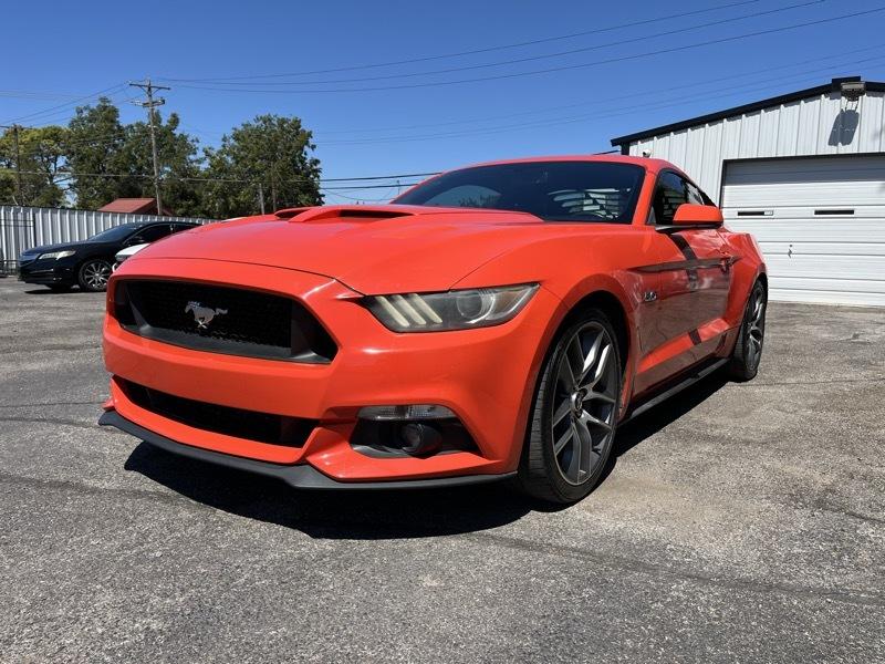 Ford Mustang GT Premium Coupe 2016