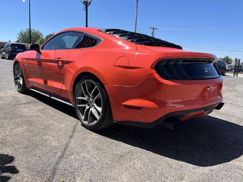 Ford Mustang GT Premium Coupe 2016