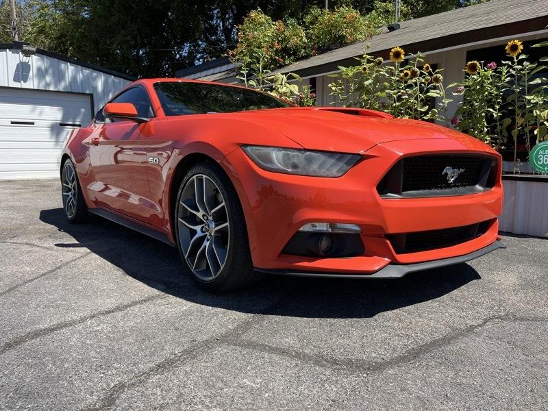 Ford Mustang GT Premium Coupe 2016