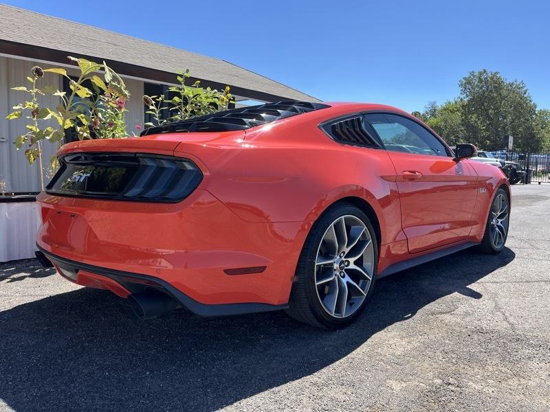 Ford Mustang GT Premium Coupe 2016