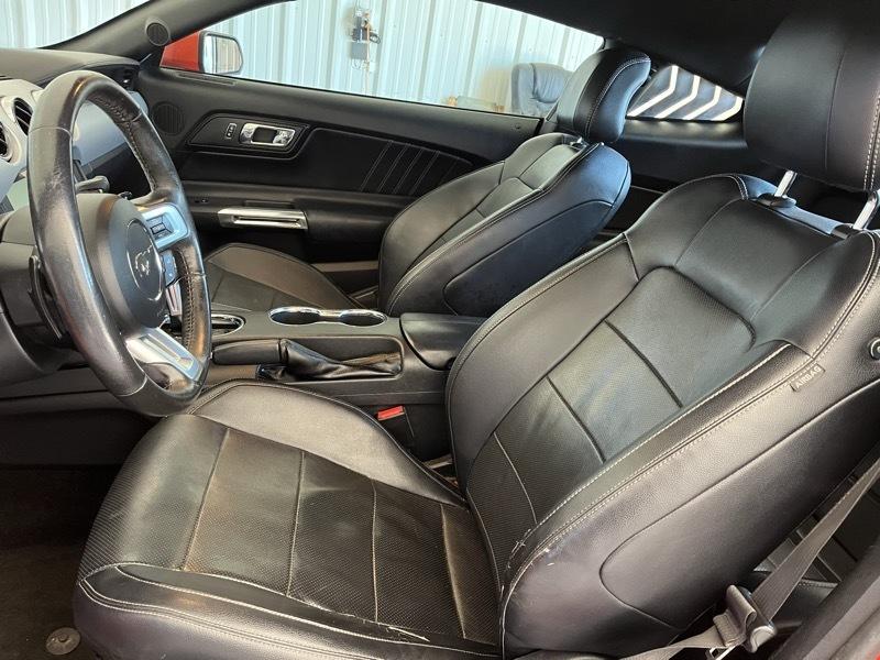 Ford Mustang GT Premium Coupe 2016