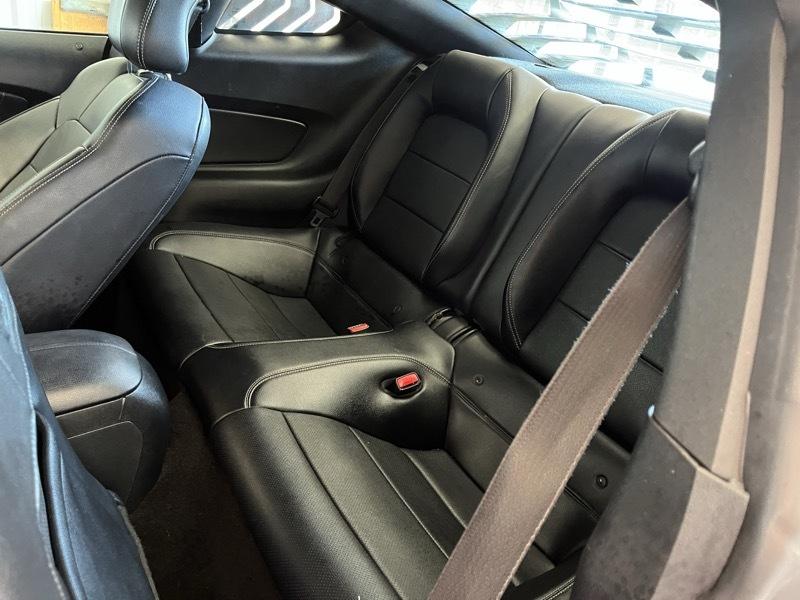 Ford Mustang GT Premium Coupe 2016