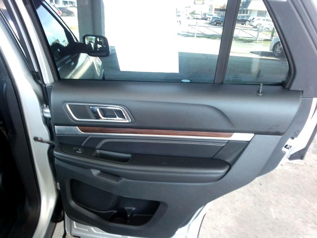 Ford Explorer Limited FWD 2018 Ford Explorer Limited FWD 2018