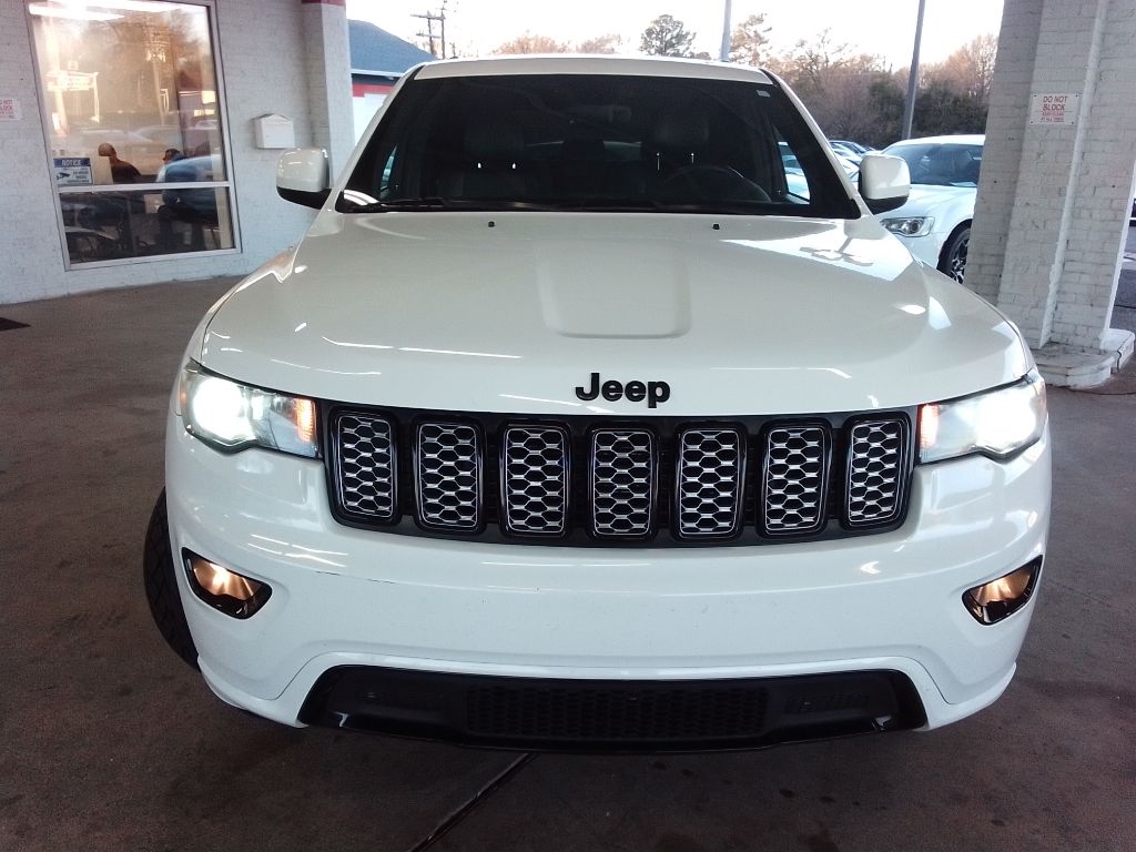 Jeep Grand Cherokee Laredo 4WD 2018