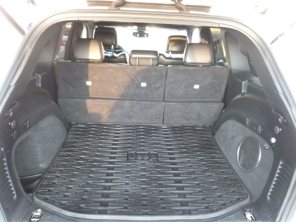 Jeep Grand Cherokee Laredo 4WD 2018