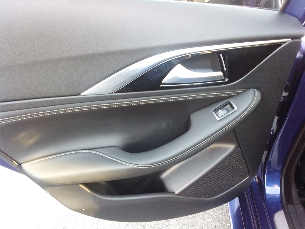 Infiniti QX30 Sport 2018