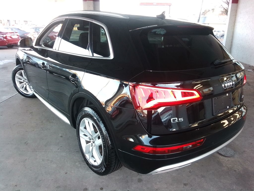 Audi Q5 2.0T Premium quattro 2020