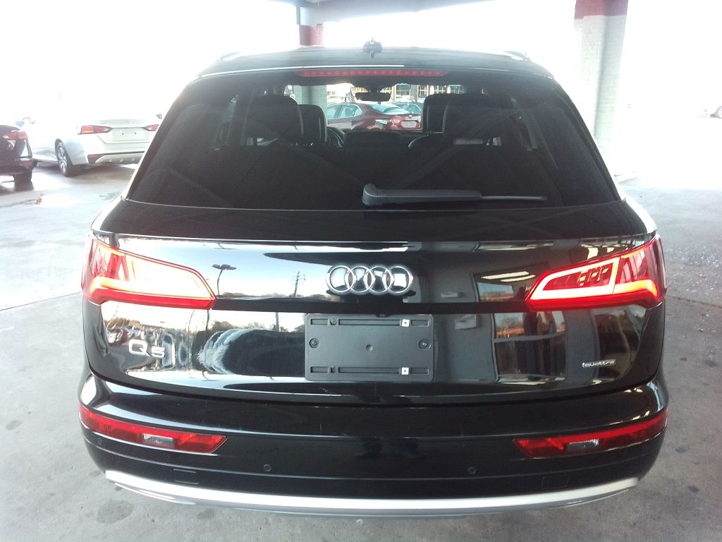 Audi Q5 2.0T Premium quattro 2020