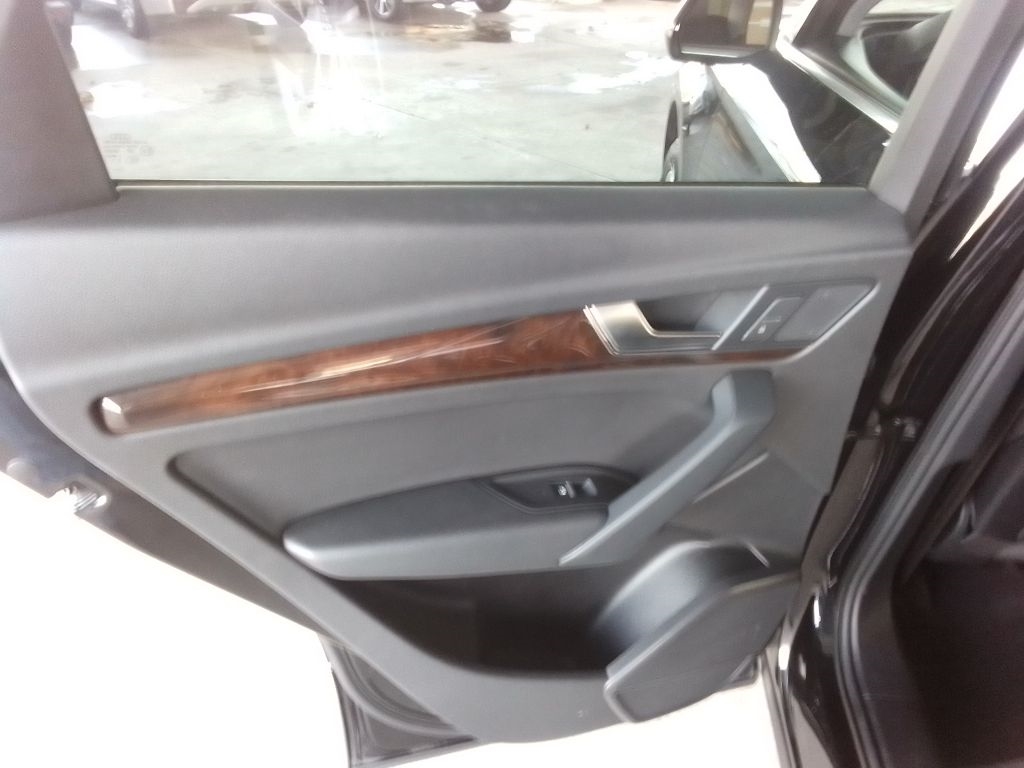 Audi Q5 2.0T Premium quattro 2020