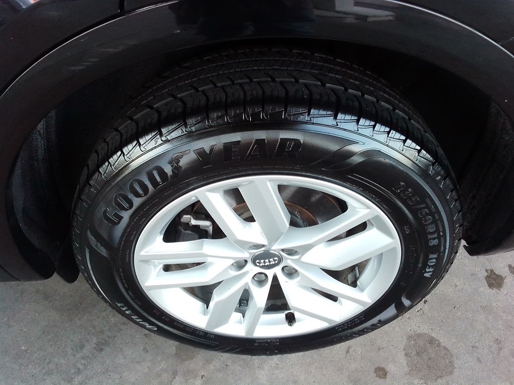 Audi Q5 2.0T Premium quattro 2020