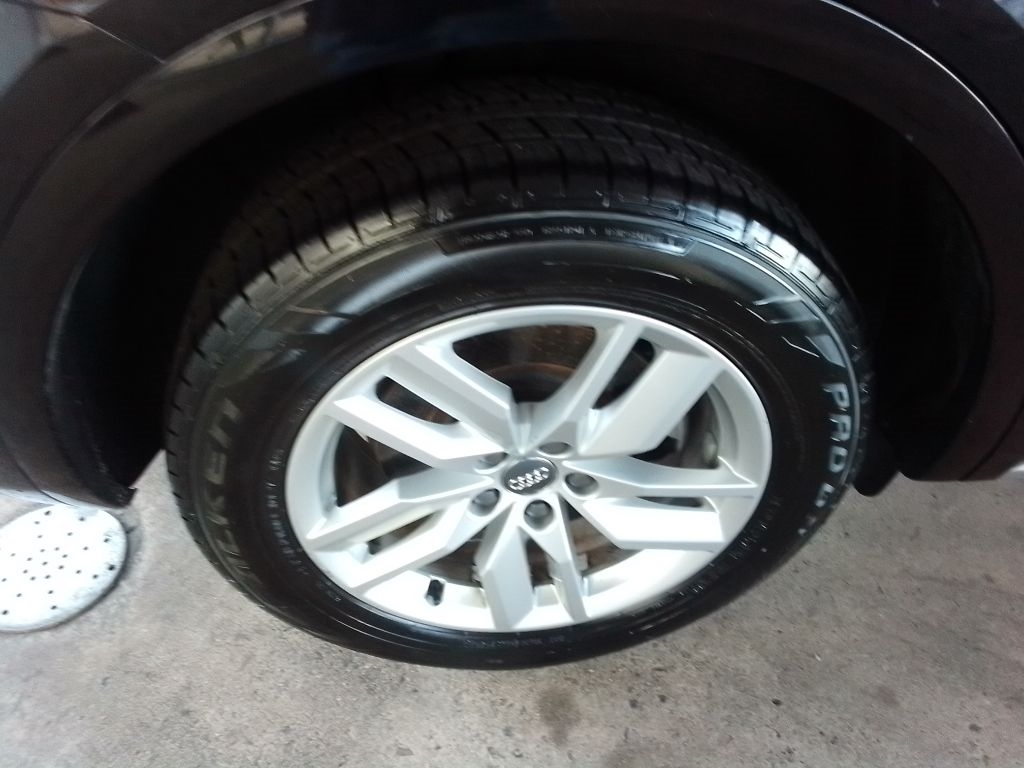 Audi Q5 2.0T Premium quattro 2020