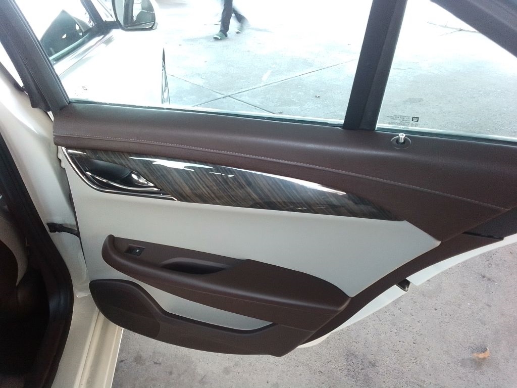 Cadillac ATS 2.5L Luxury RWD 2013