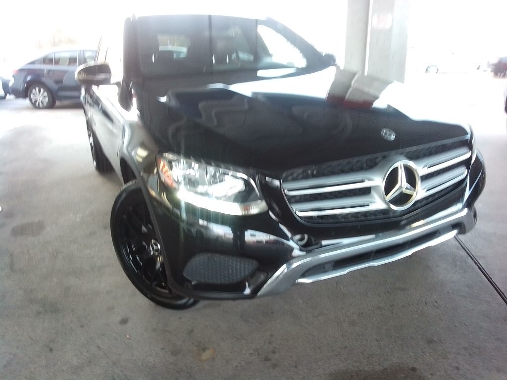 Mercedes-Benz GLC-Class GLC300 2019