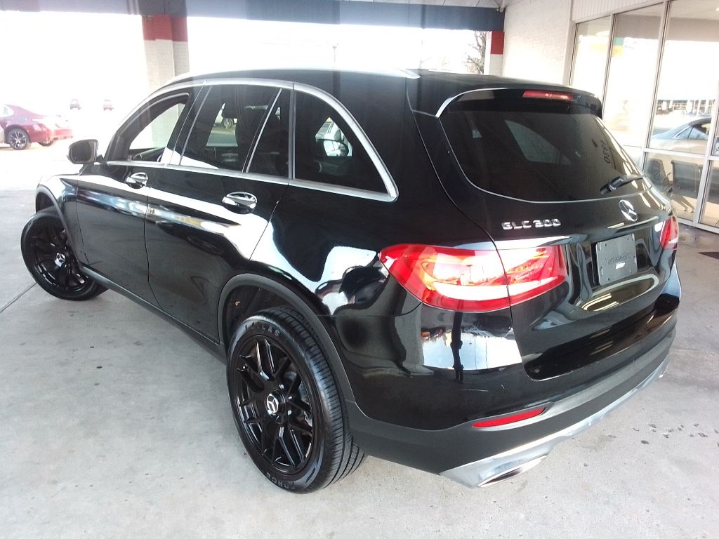 Mercedes-Benz GLC-Class GLC300 2019