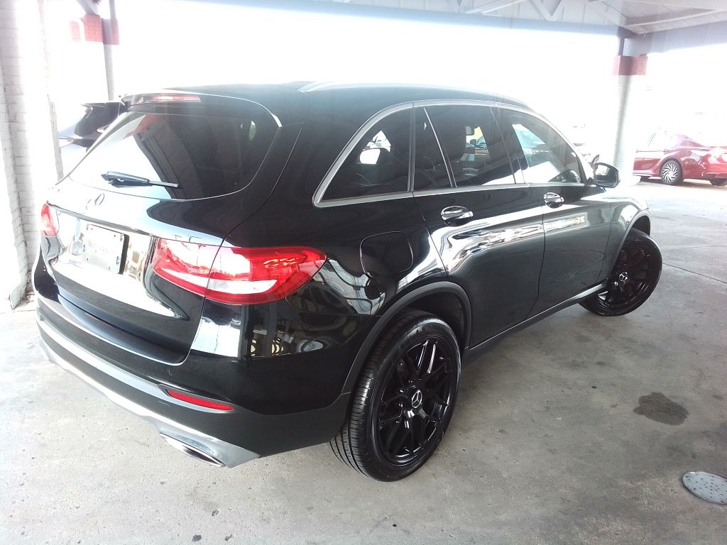 Mercedes-Benz GLC-Class GLC300 2019