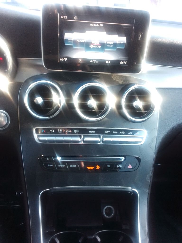 Mercedes-Benz GLC-Class GLC300 2019