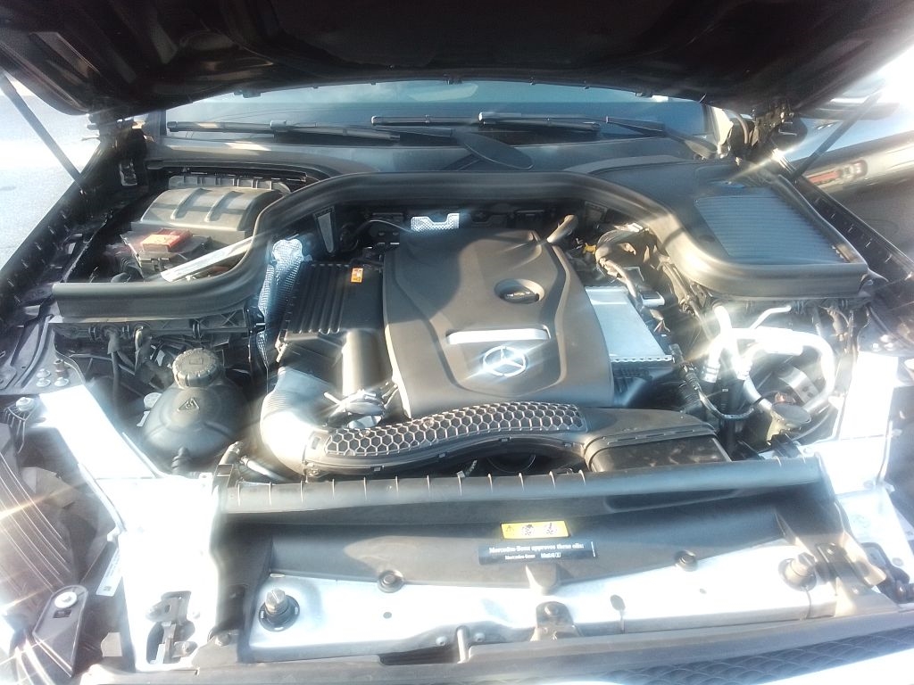 Mercedes-Benz GLC-Class GLC300 2019