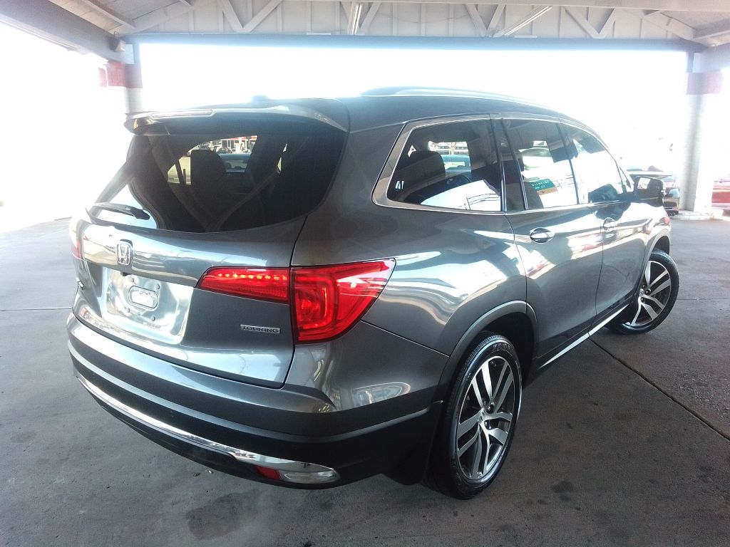 Honda Pilot Touring 2WD 2016
