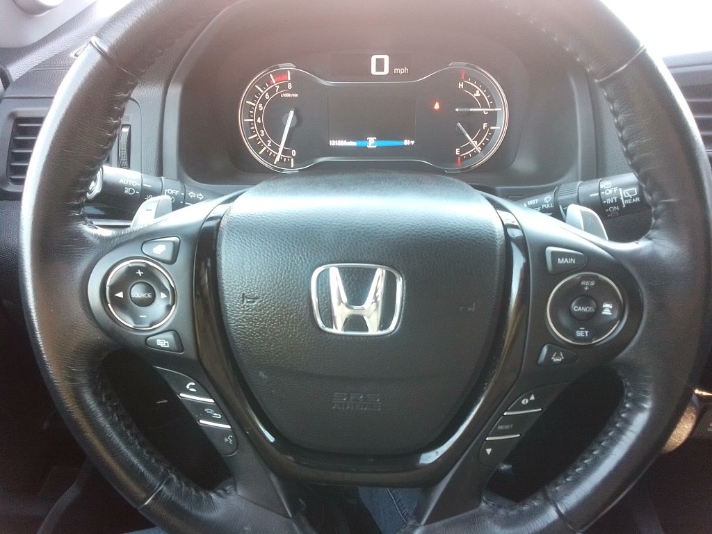 Honda Pilot Touring 2WD 2016