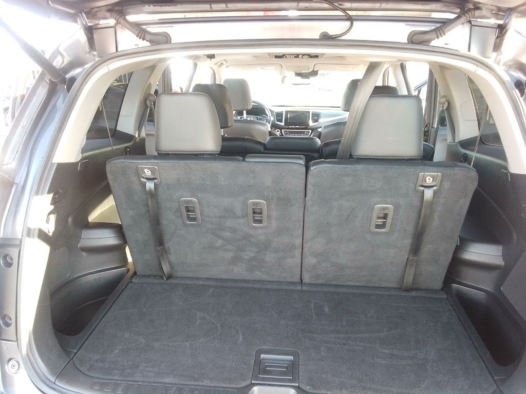 Honda Pilot Touring 2WD 2016