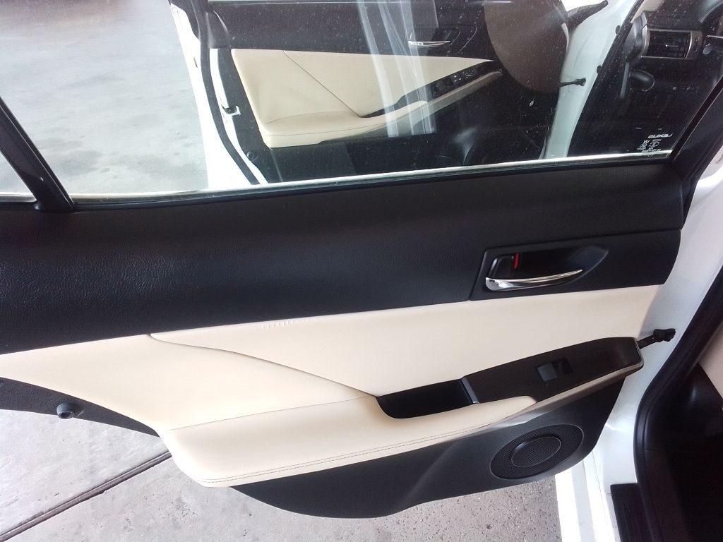 Lexus IS 250 RWD 2014