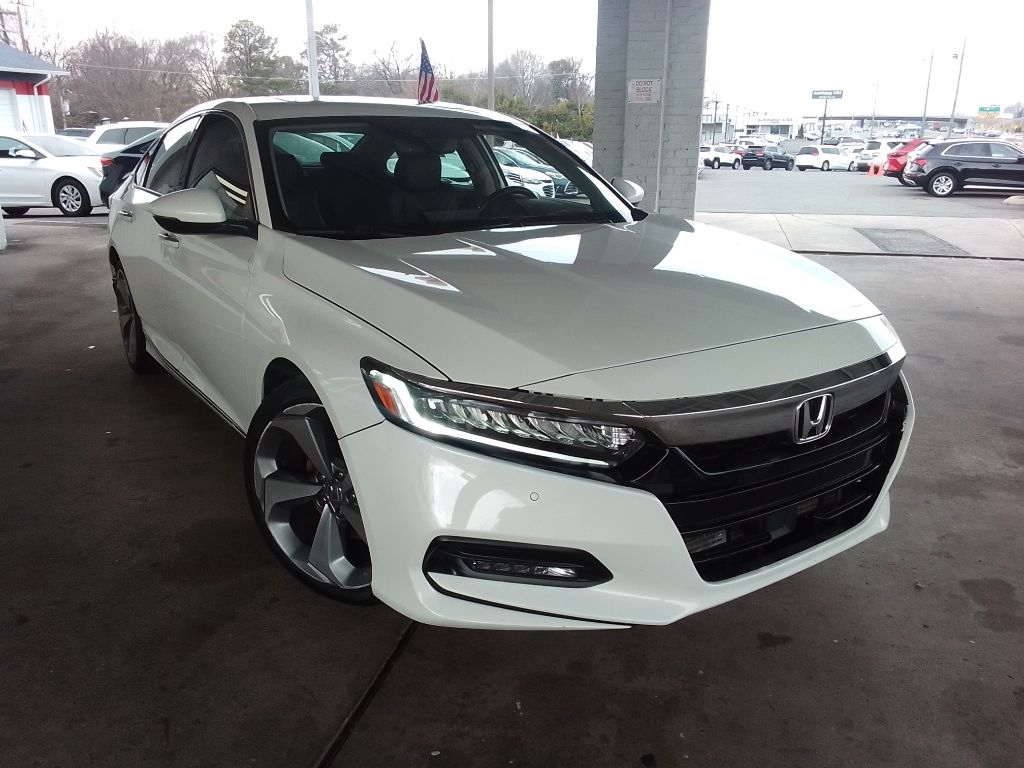 Honda Accord Touring 2.0T 2019