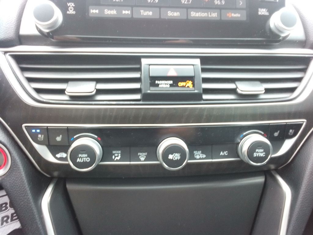 Honda Accord Touring 2.0T 2019